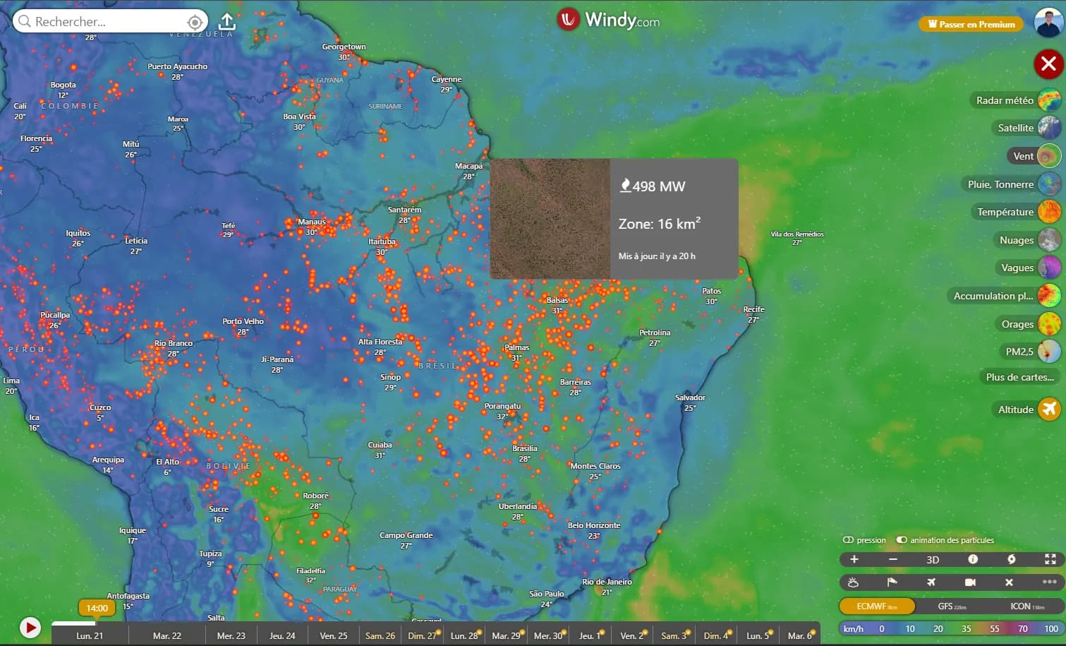 Carte Windy.com du Brésil et de l'Amazonie couverte de points rouges, chacun étant un feu de forêt actif détecté par satellite