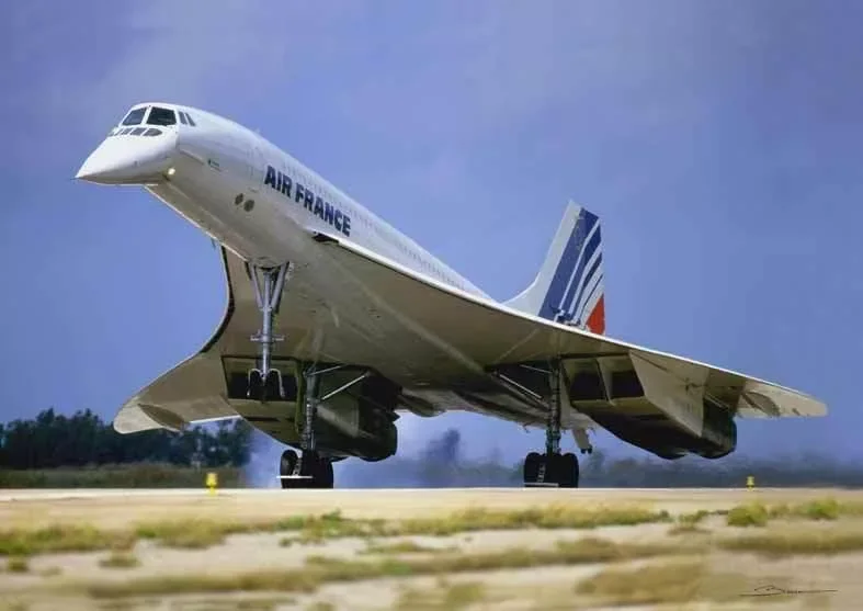 Concorde d'Air France au décollage, nez basculé et train sorti